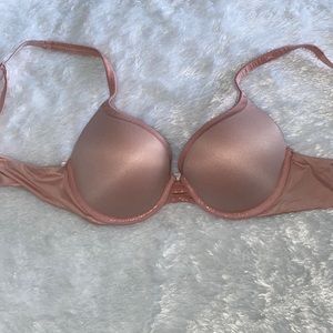 Pink Victoria’s Secret push up bra